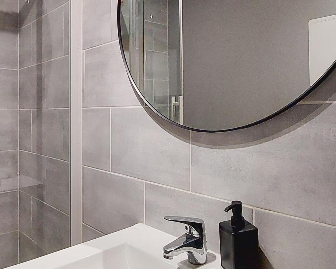 Artgrey * Ideal Pro * Roanne Secteur Gare Et Rue Pietonnes Екстериор снимка